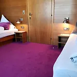 أبارتيمينتهاوس سولستاين شقة *