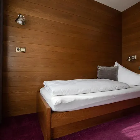 Daire Appartementhaus Solstein Seefeld in Tirol