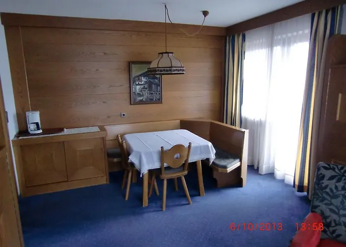 Appartementhaus Solstein Ζέεφελντ